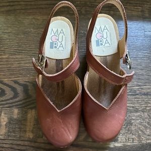 Maguba Swedish Clogs- leather with wooden heel